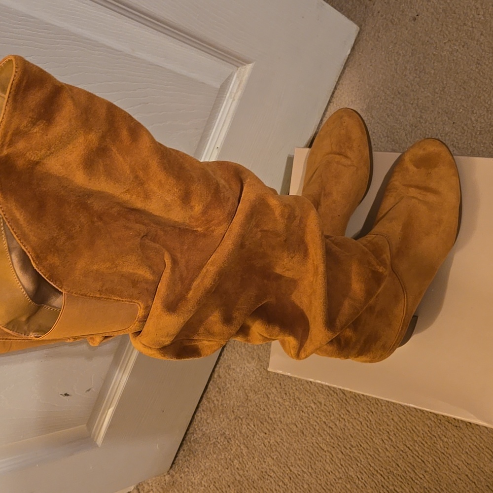 Comfortview Tan/Mustard Over the Knee Boots, Slouch Style, Size 10, Faux Suede